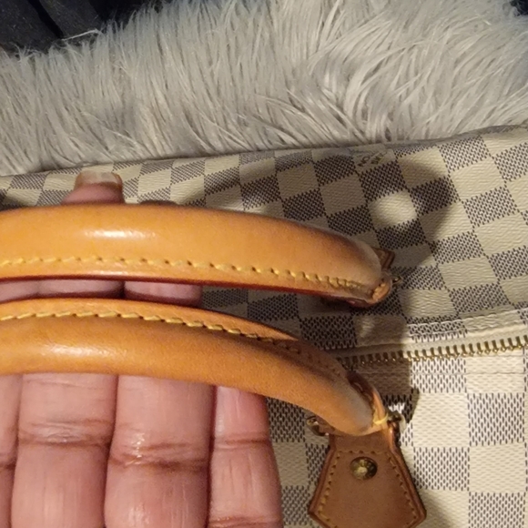 Authentic Louis Vuitton Bag - Picture 3 of 7